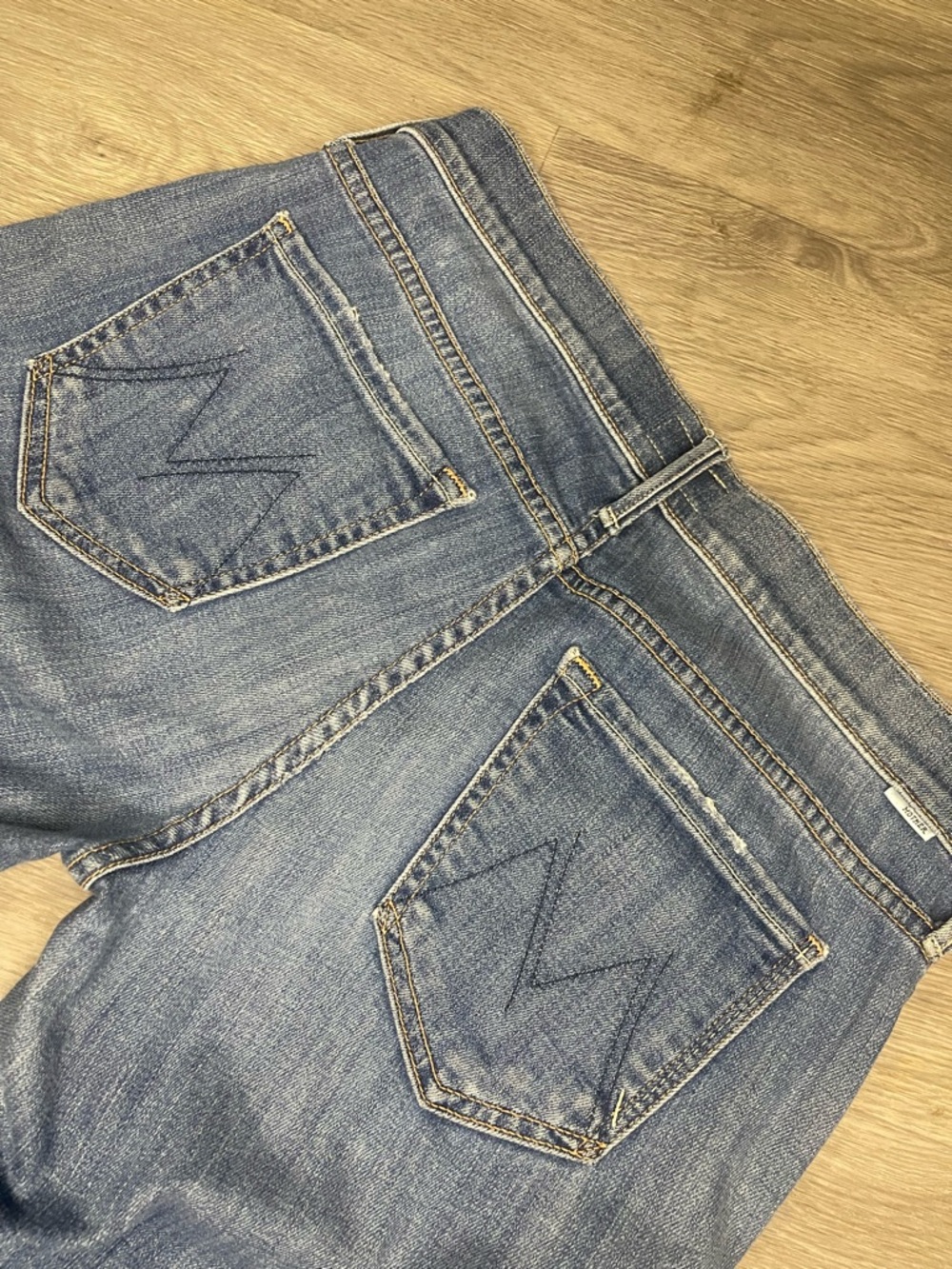 MOTHER size 29 “ the renewal” jeans - Picture 2 of 10